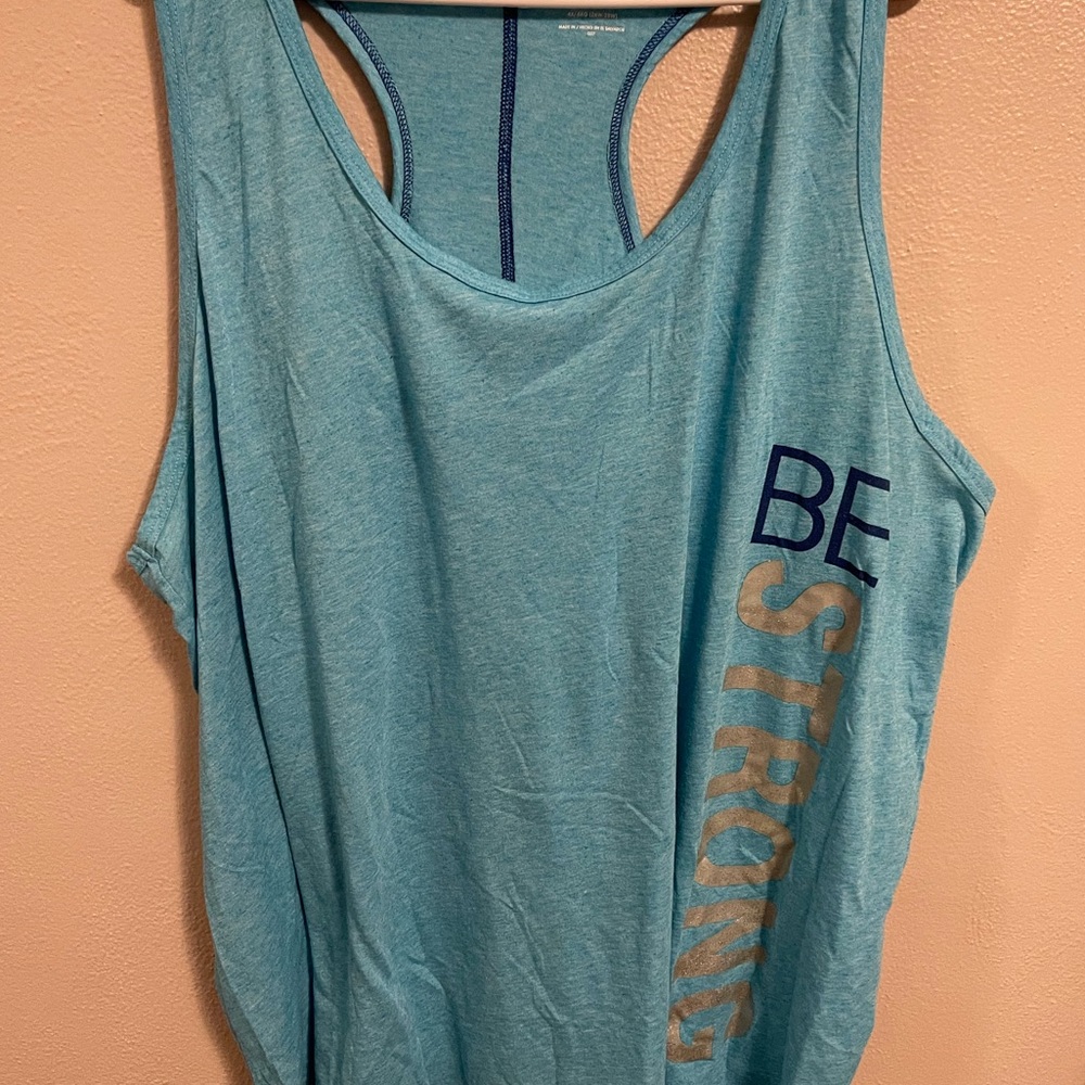 Danskin active tank 4x